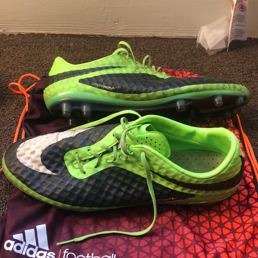 Nike Hypervenom Soccer Cleats - Picture 4 of 4